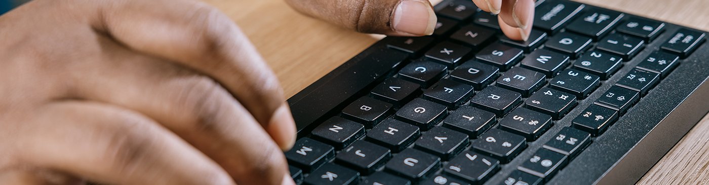 Hænder på tastatur Foto: Jens Hartmann Schmidt